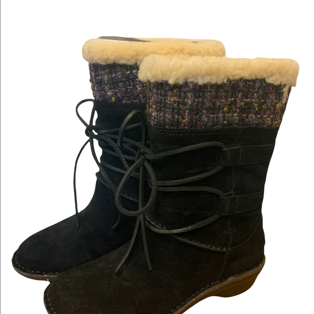 NEW  Ugg Women's Tanasa Black Suede Boots Sz 7
